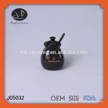 ceramic salt pot with spoon,small glazed ceramic storage jar,black seasoning jars